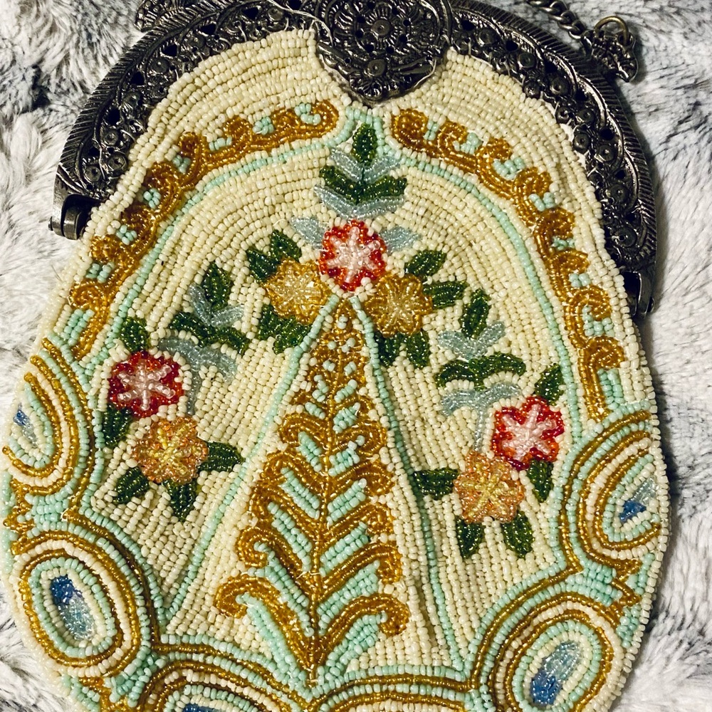 Vintage Glamorous Multicolor Handmade Silk Floral Beaded bag *Well Made* - Picture 3 of 6